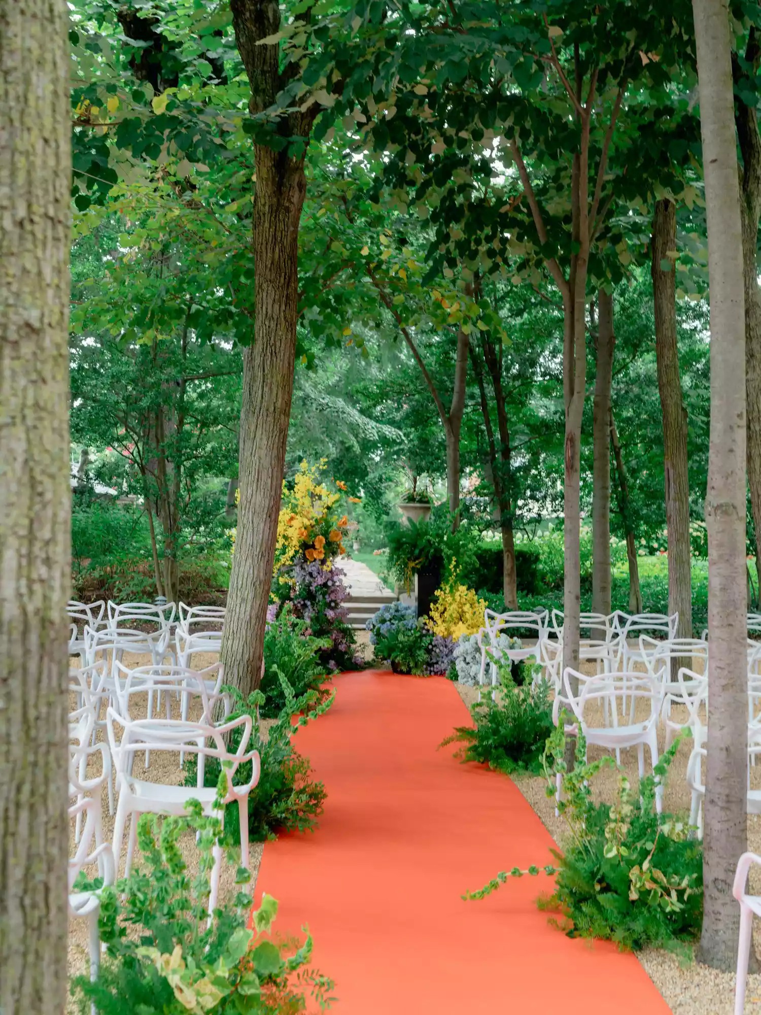 imgi_7_color-of-the-year-verona-sunset-aisle-runner-Charla-Storey-DSC07839-bbe04e72587a4270866df323ccb13b3e.jpg